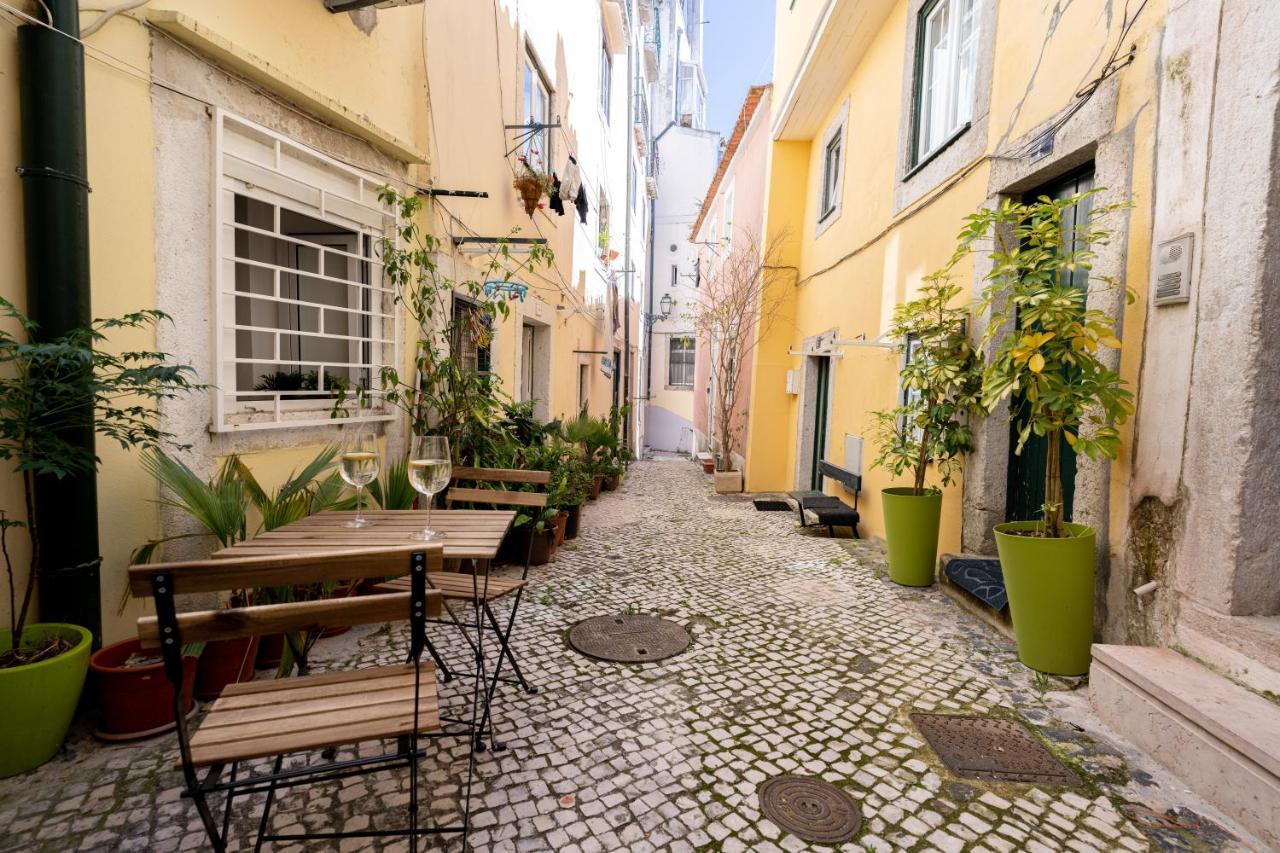 Alfama Nest Apartment Lisbon Luaran gambar